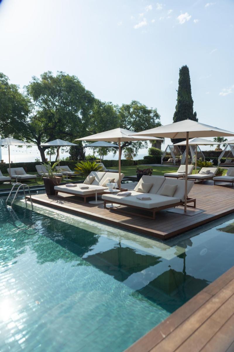 Piscina en o cerca de Hotel Miramar Barcelona GL