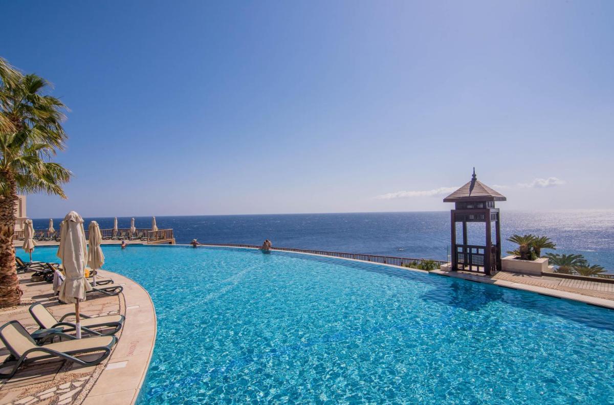 Reef Oasis Blue Bay Resort & Spa - Housity