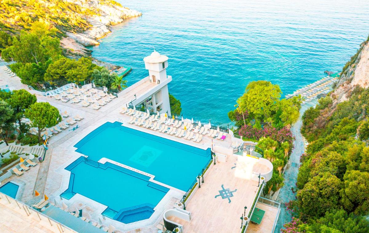 LADONIA HOTELS ADAKULE - Housity