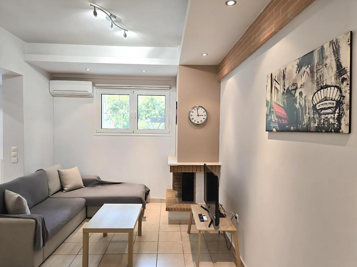 Xtina Studio - Housity