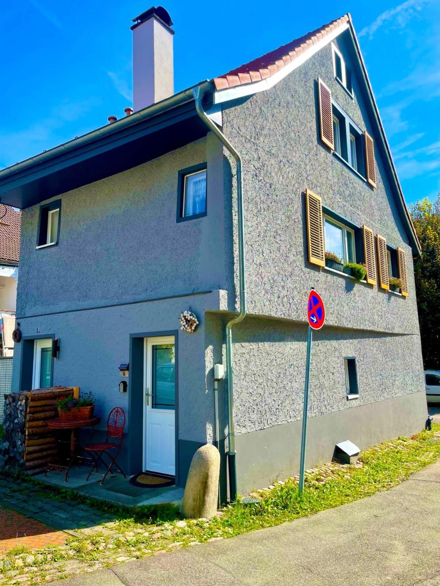 Schwarzwald - Ferienhaus Luisa für 4-6 Personen 125m - Housity
