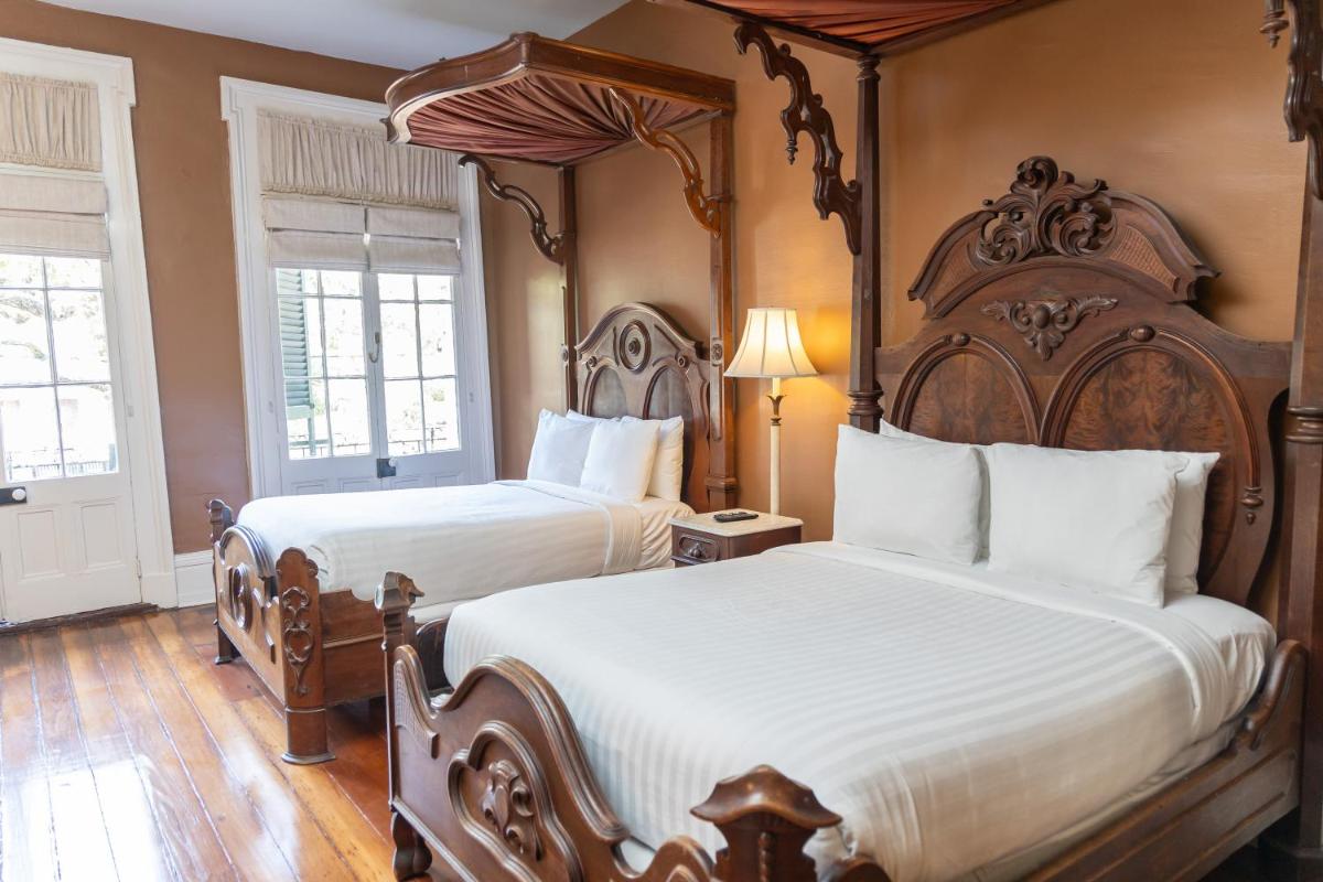 Lamothe House Hotel a French Quarter Guest Houses Property - Housity