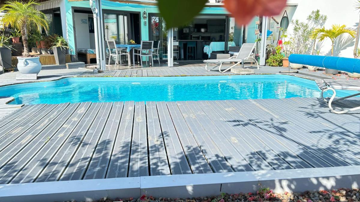 Plumeria holidays - Housity