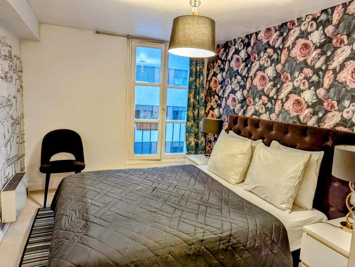 Opera Louvre HolidayApartment - Housity