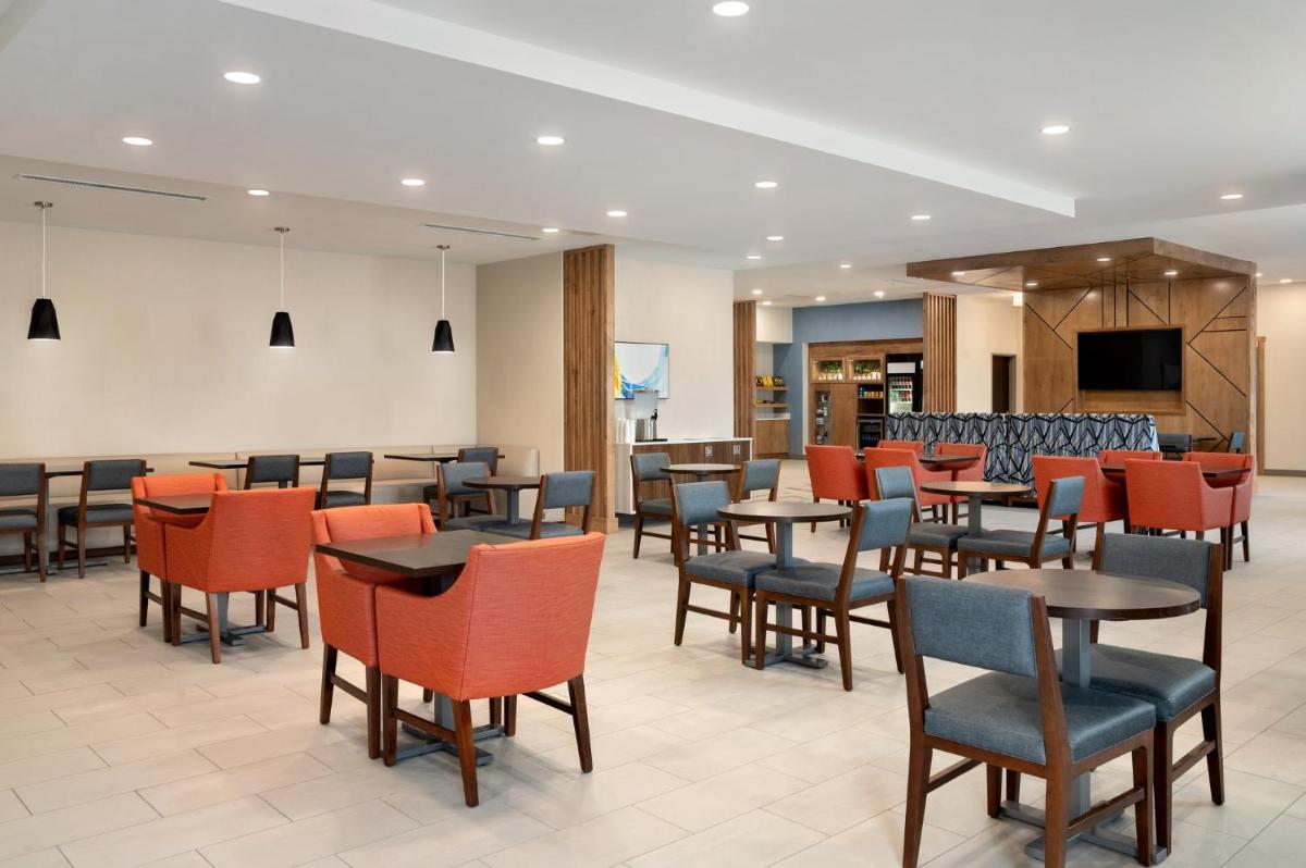 Holiday Inn Express Richmond by IHG - Housity