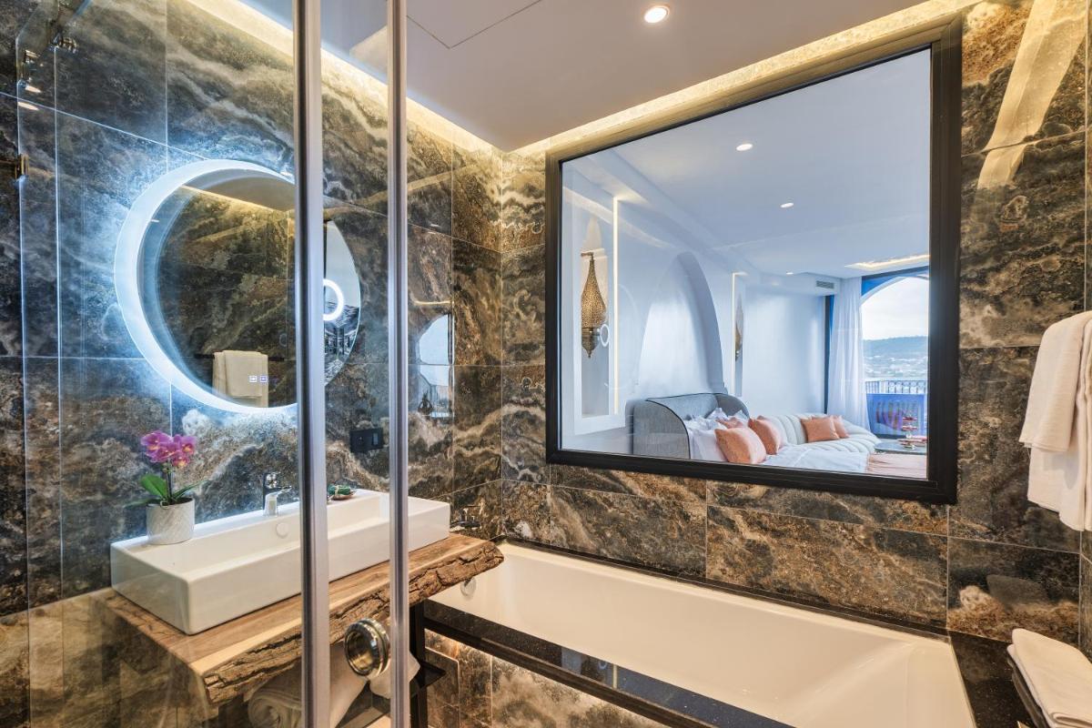 TAJ CHEFCHAOUEN Luxury Hotel and Spa - Housity