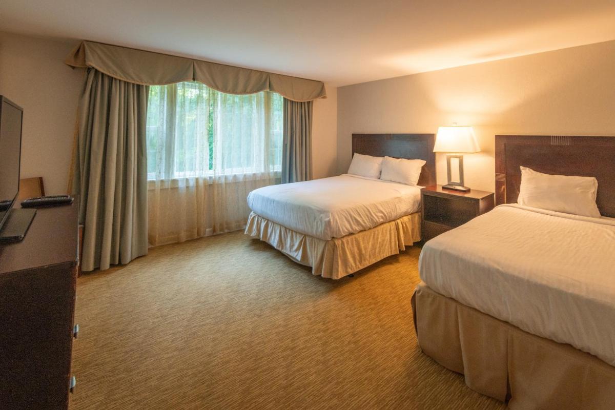 Red Jacket Mountain View Hotel - Housity