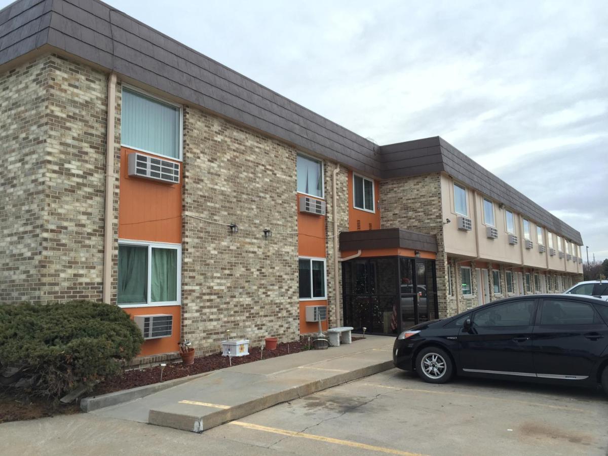 Island Inn - Housity