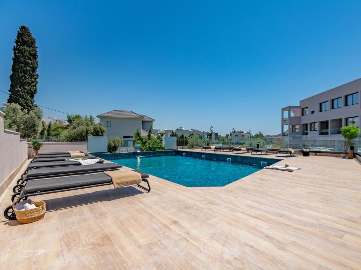 Sanders River Plaza - Housity