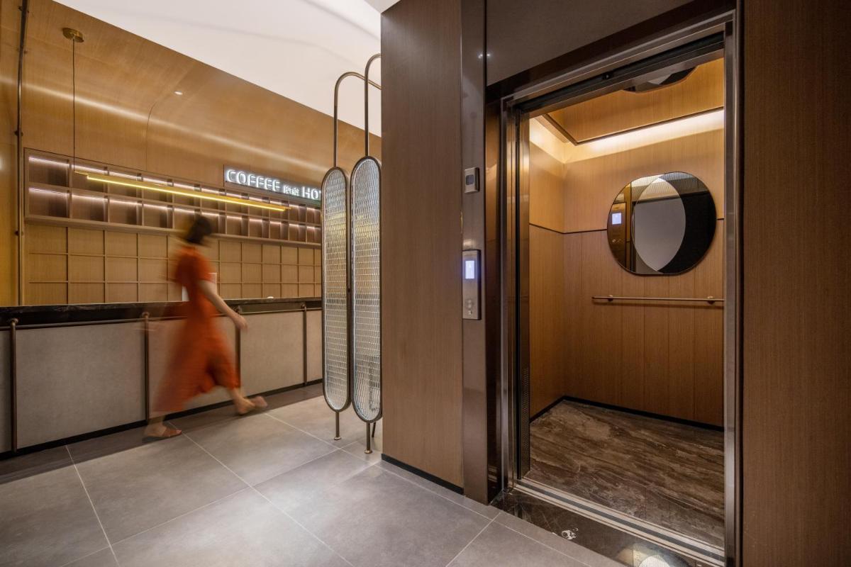 Enjoy Hotel - Provide free late night supplies,free fruit,water and free breakfast coffee,Near Beijing Embassies,Agricultural Exhibition Hall,Sanlitun,Metro line 10 Tuanjiehu,CBD,CCTV,China Zun, - Hizvo