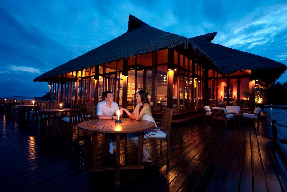 Adaaran Prestige Water Villas - with Dine around Premium All inclusive - 24 hours - Housity