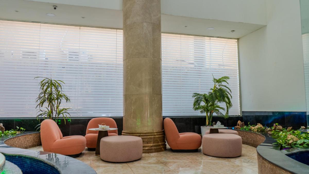 Warwick Al Dabab Riyadh - Housity