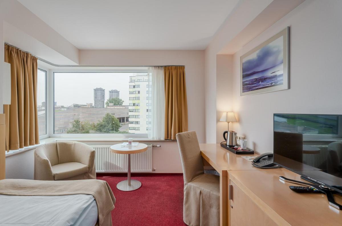 Riga Islande Hotel with FREE Parking - Hizvo