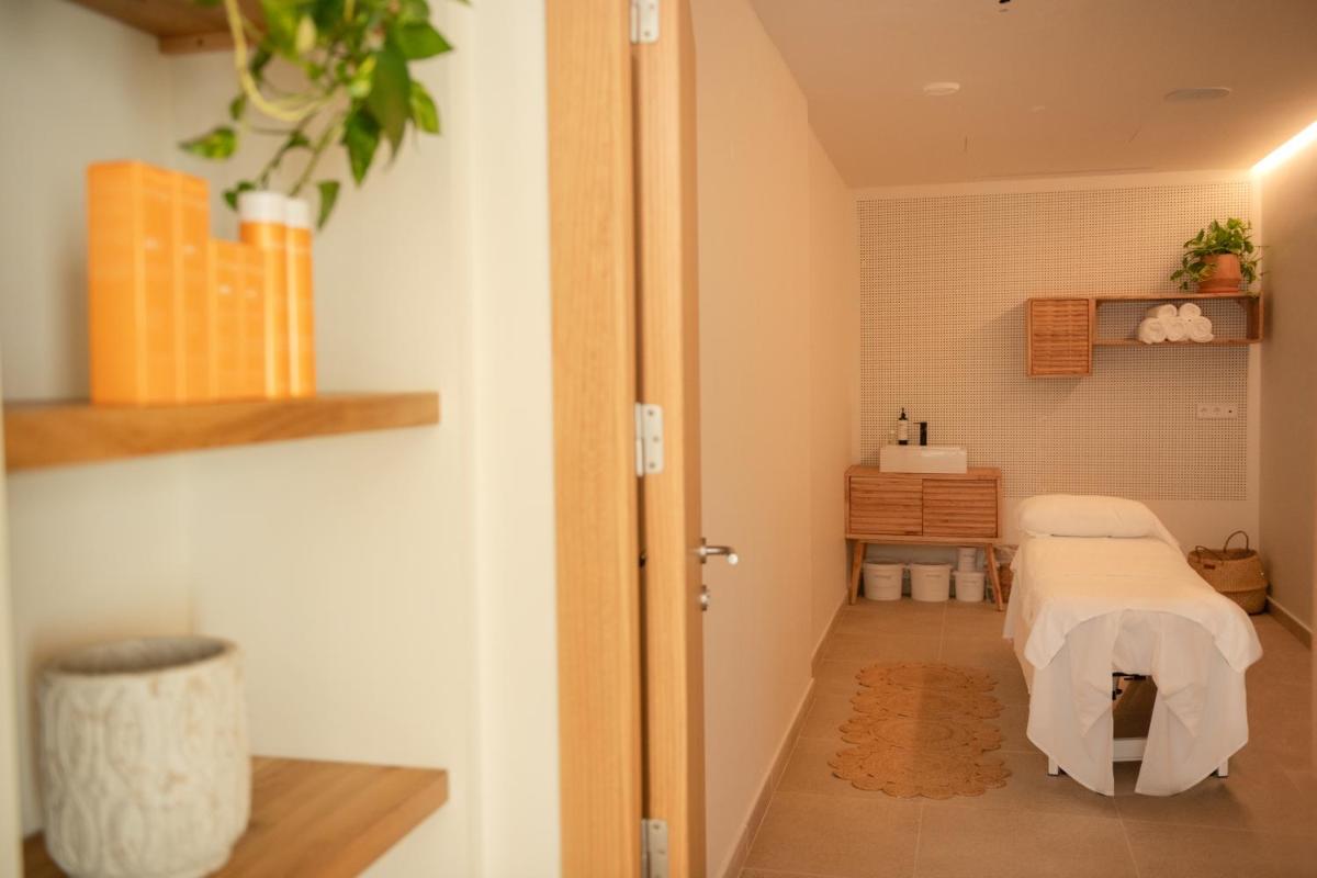 Imagen de la galería de Hotel & Spa Blau Parc, en San Antonio