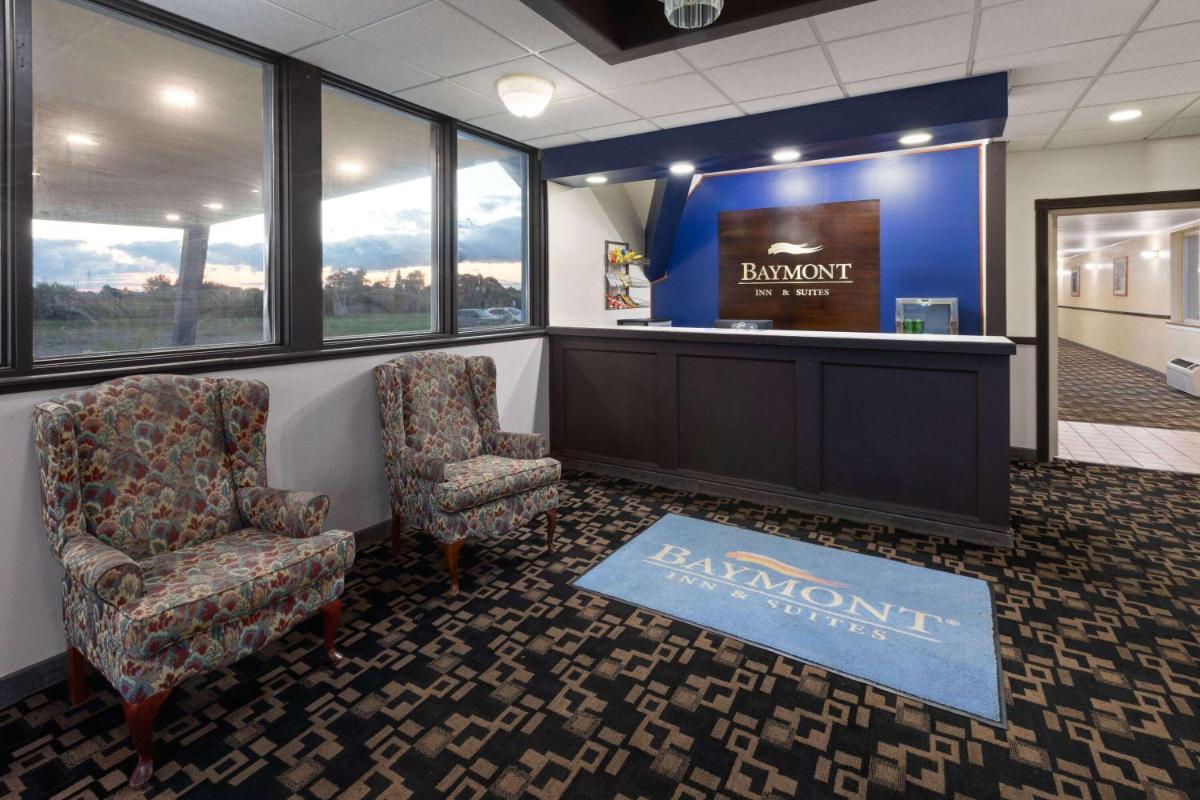 Baymont by Wyndham Bay City - Housity
