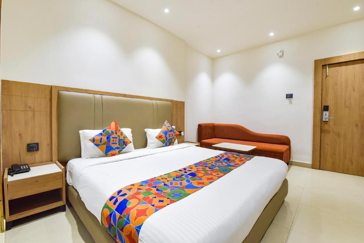 FabHotel Prime Surya - Housity