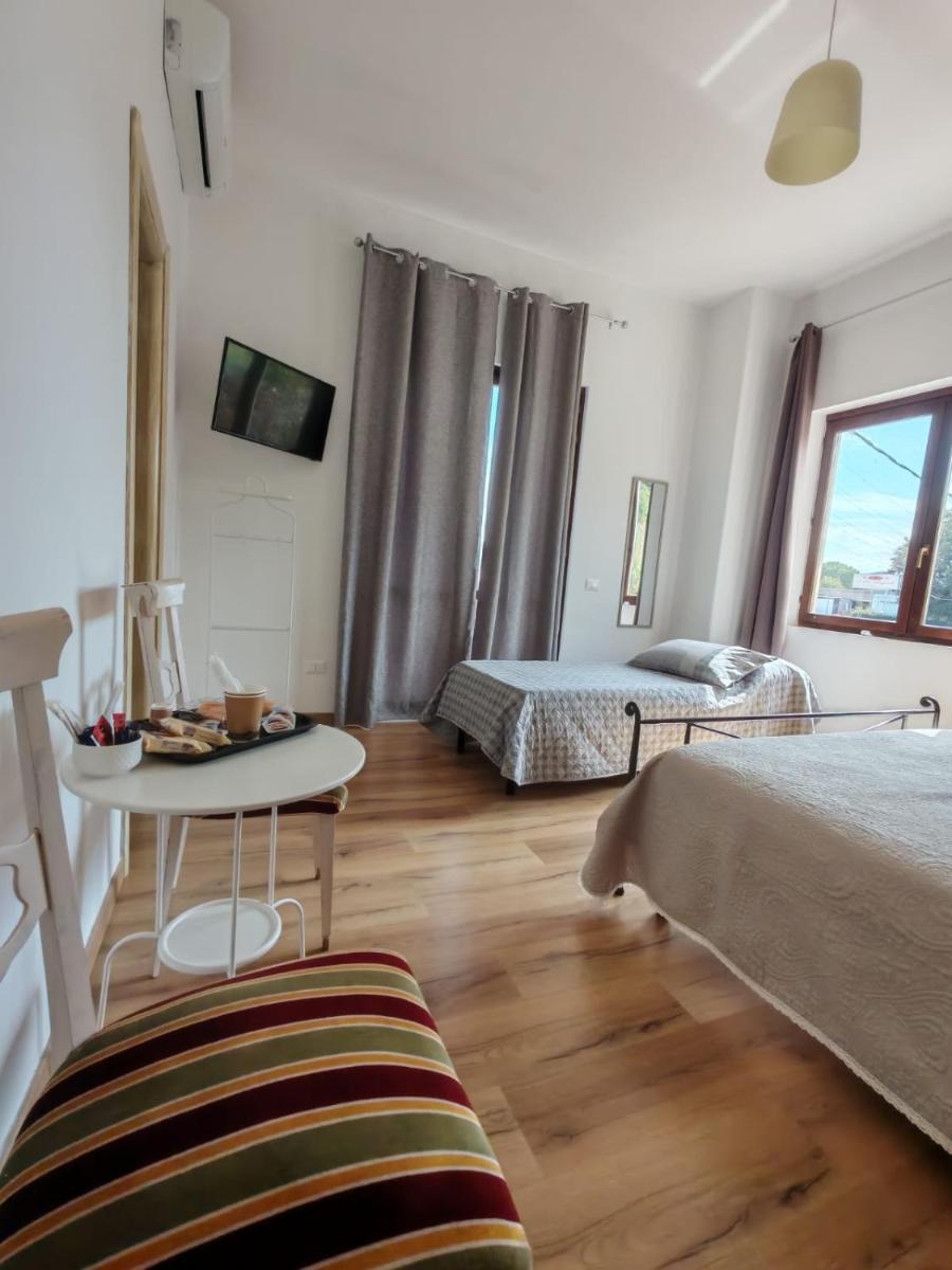 B&B Villa Angela Via della bonifica 17 - Housity