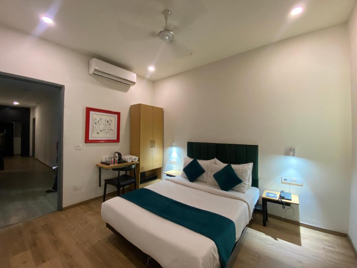 Nidra Hotel Paschim Vihar - Hizvo