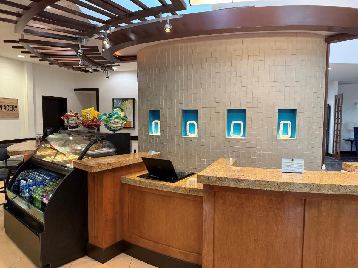 Hyatt Place Fort Myers at the Forum - Housity