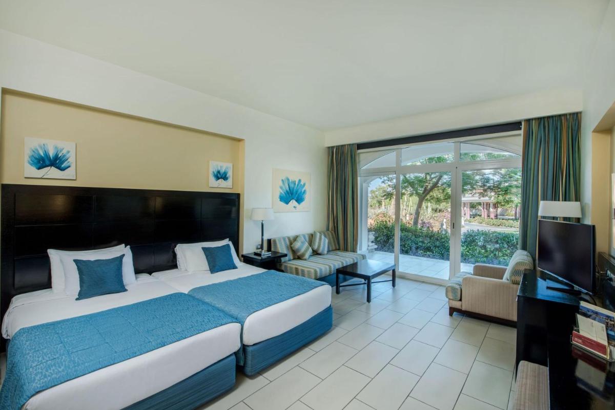 Reef Oasis Blue Bay Resort & Spa - Housity