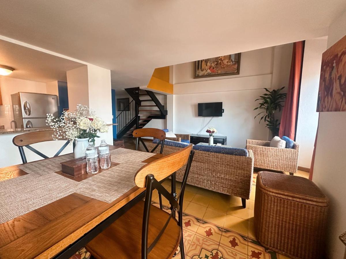 Oasis Hotel - Housity