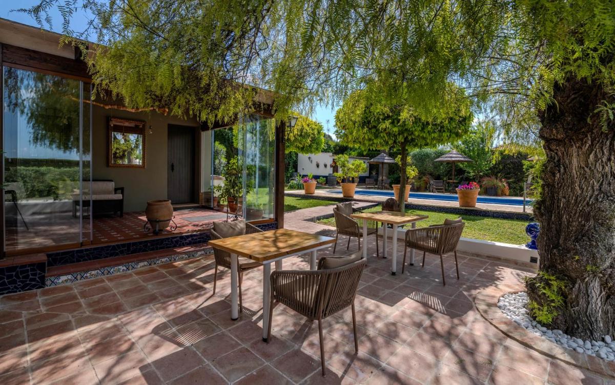 B&B Casa Adelante Sevilla - Housity