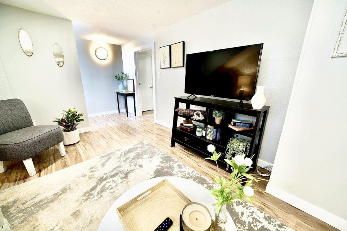 Monteith Hideaway in Downtown Monteith District - Housity