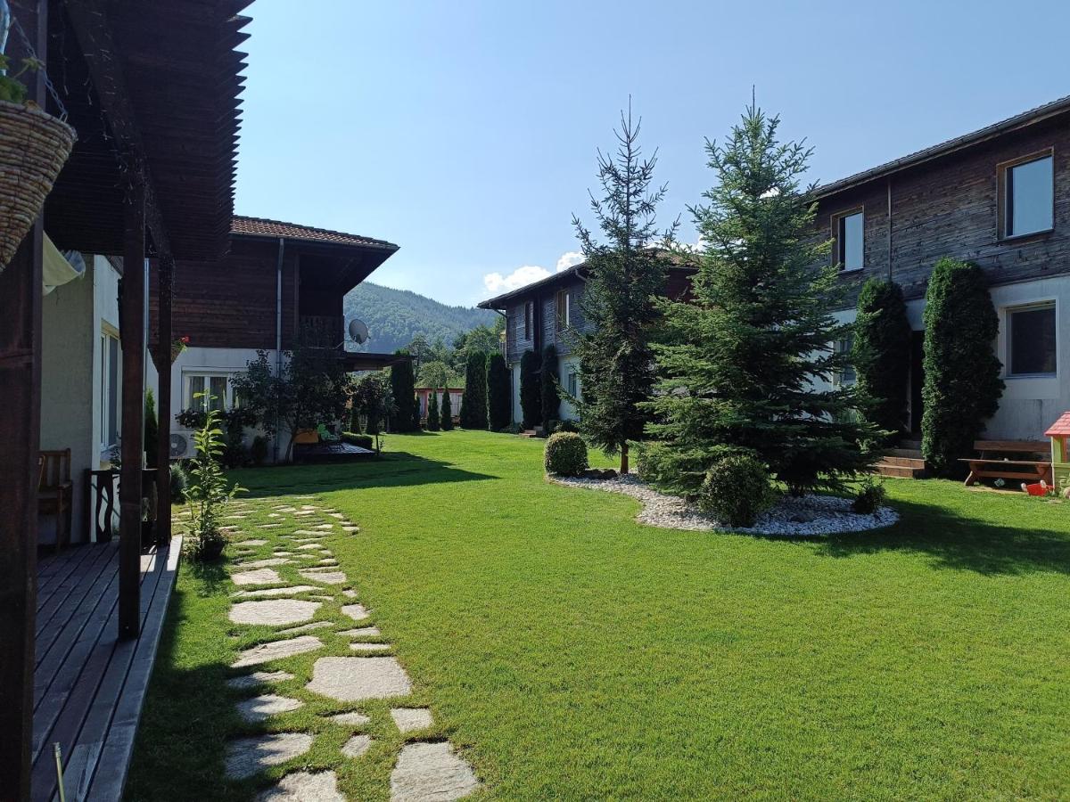 Вила Ибър в Комплекс Къщетата - Housity