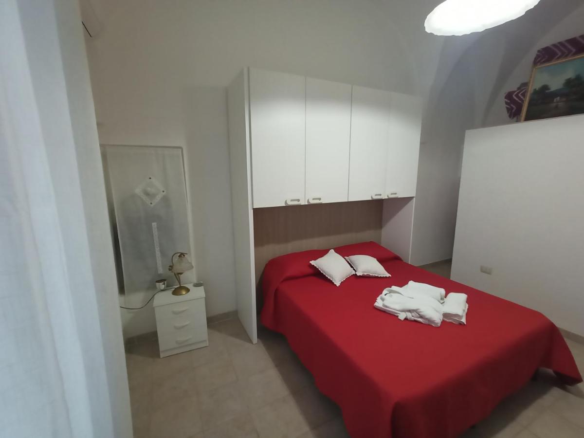 Basilica di San Martino Monolocale grazioso a 2 min dal centro - Housity