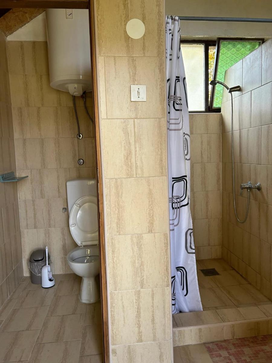 Comfortable Bungalow in Kutina with Private Garden - Housity