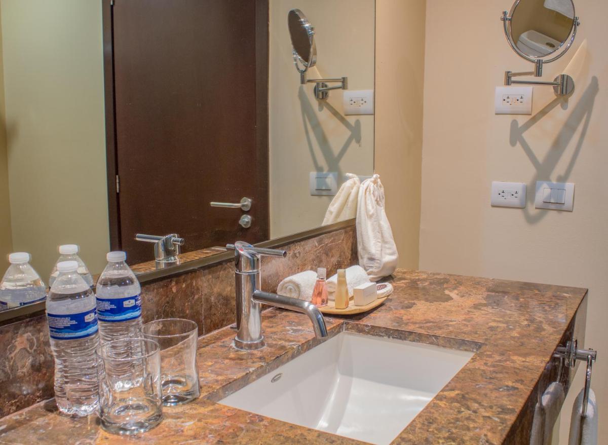 Sunset Plaza Beach Resort Puerto Vallarta All Inclusive - Housity