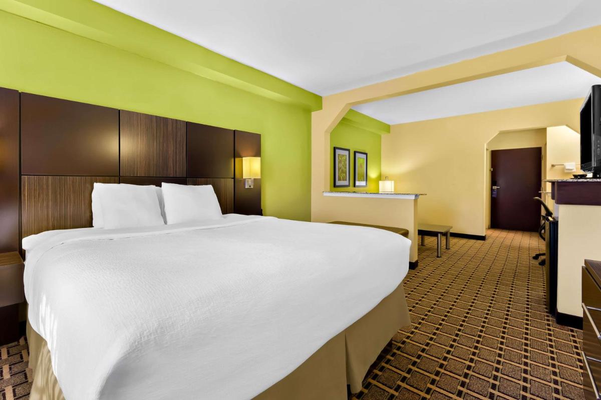 Best Western Knoxville Suites - Downtown - Housity