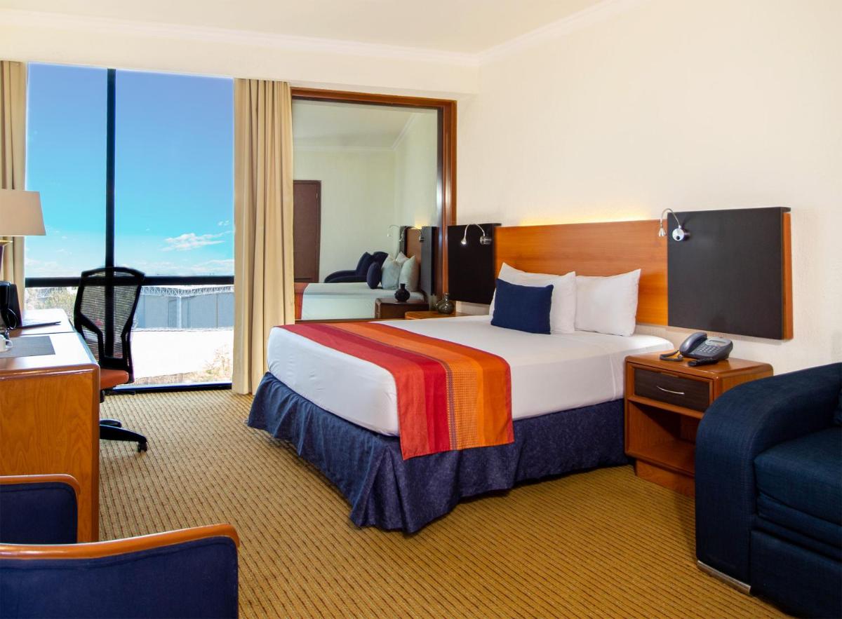 Hotel Guadalajara Plaza Expo - Housity