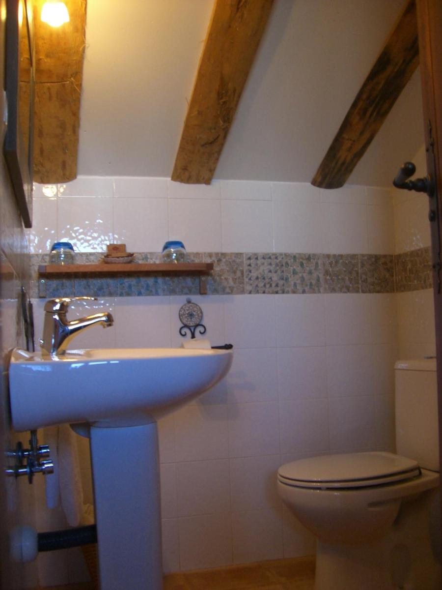 Hotel Rural La Data - Housity