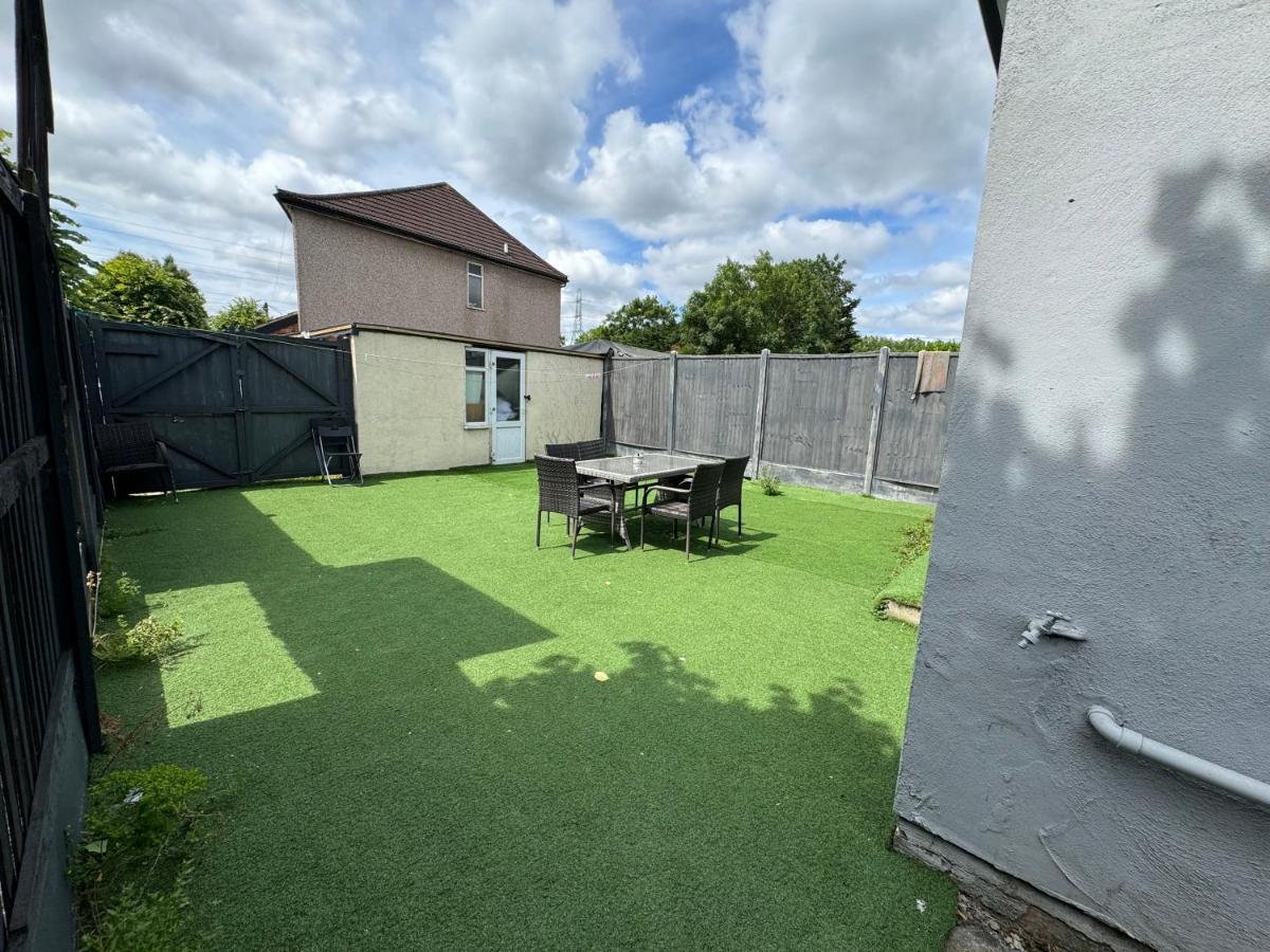 London Luxury 2Bedrooms, Reception, Garden, Apartment - Housity