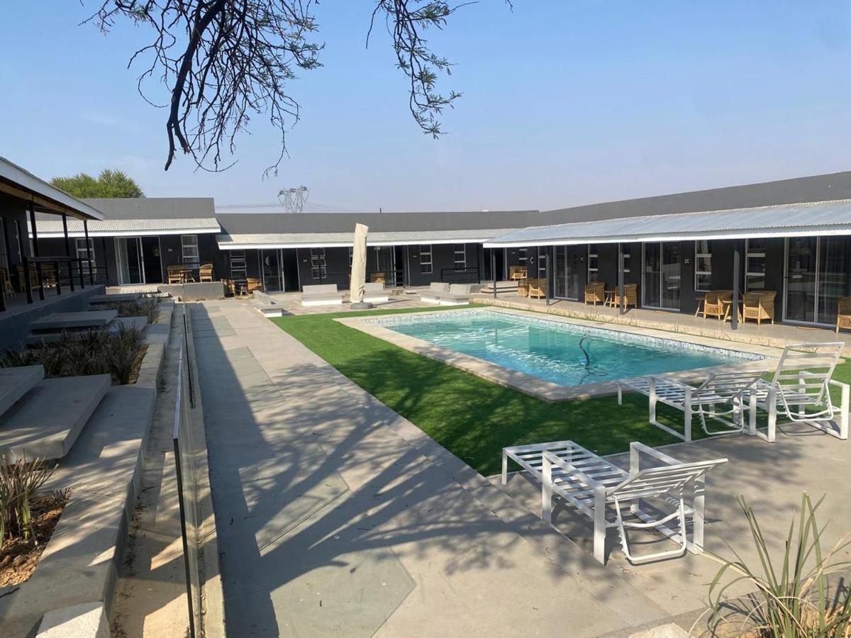 The Meander Estate - Housity