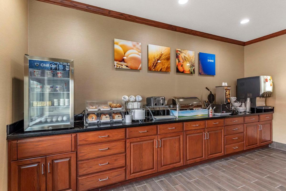 Comfort Inn & Suites Middletown - Franklin - Housity