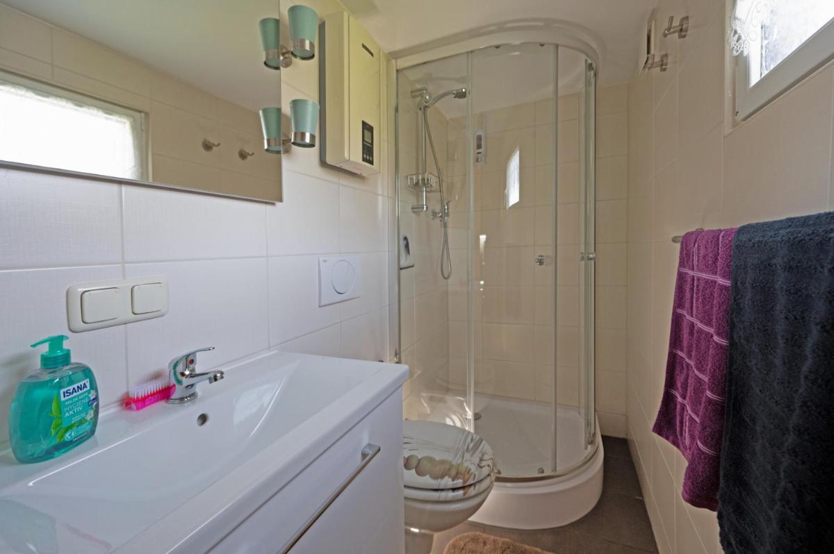 Ferienbungalow Poppengrün - Housity