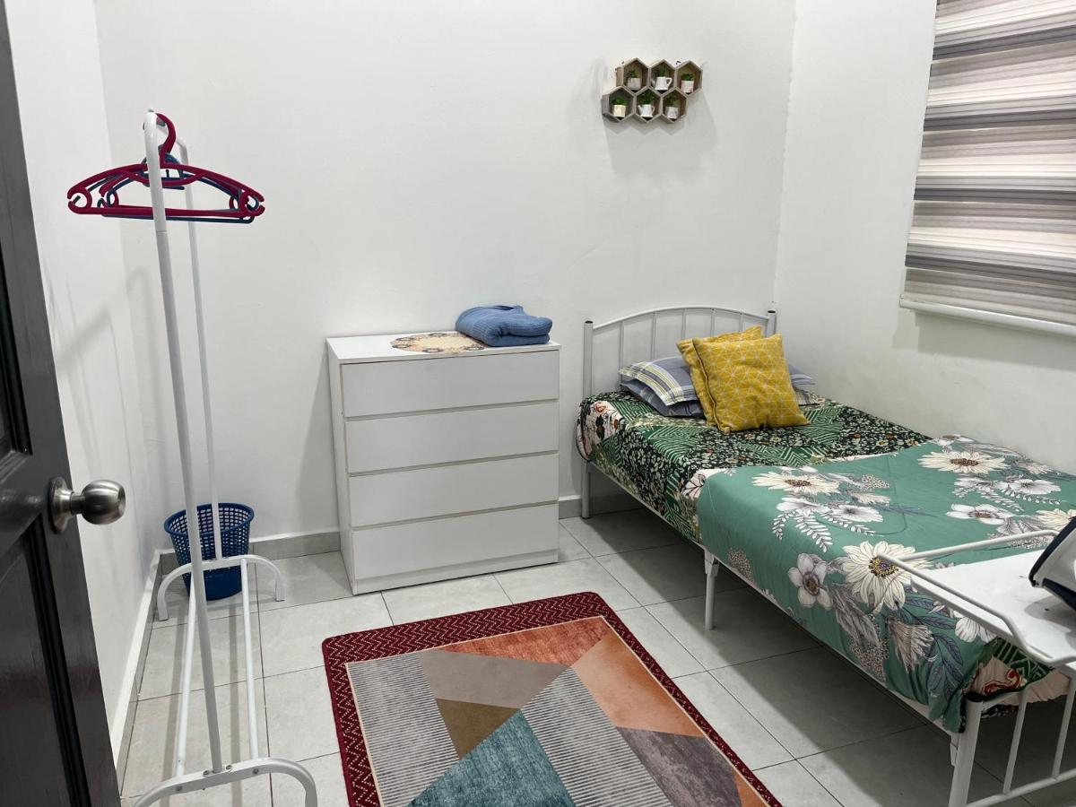 AR Homestay Bukit Kuang Kemaman - Housity