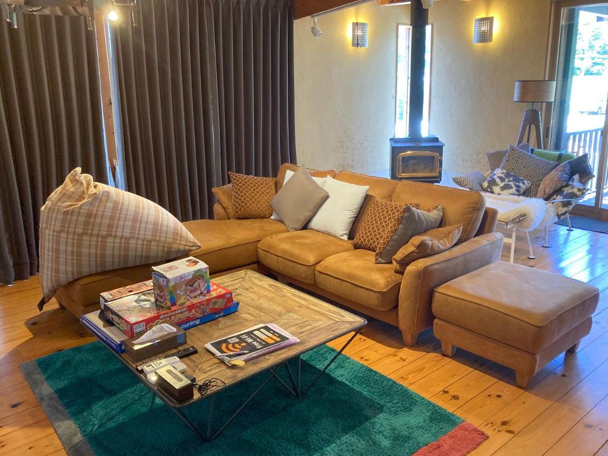 Enako Villas - Housity