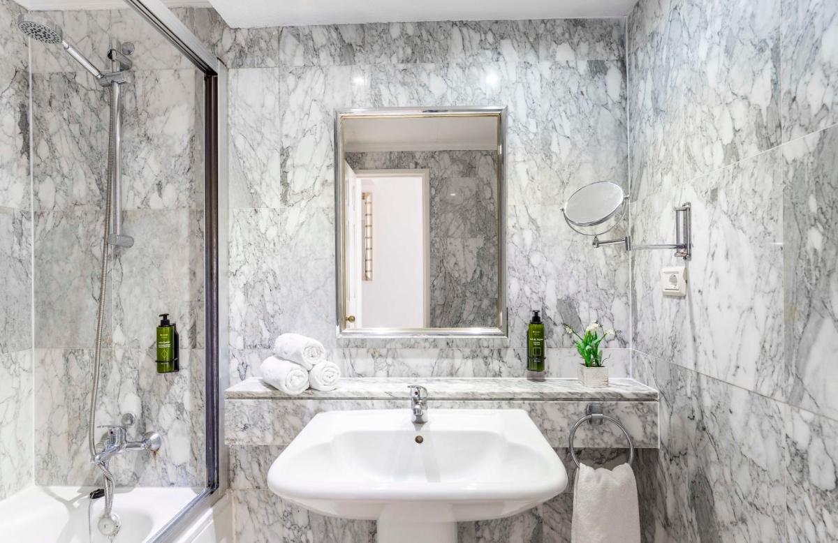 Beverly Hills Heights - Excel Hotels & Resorts - Housity