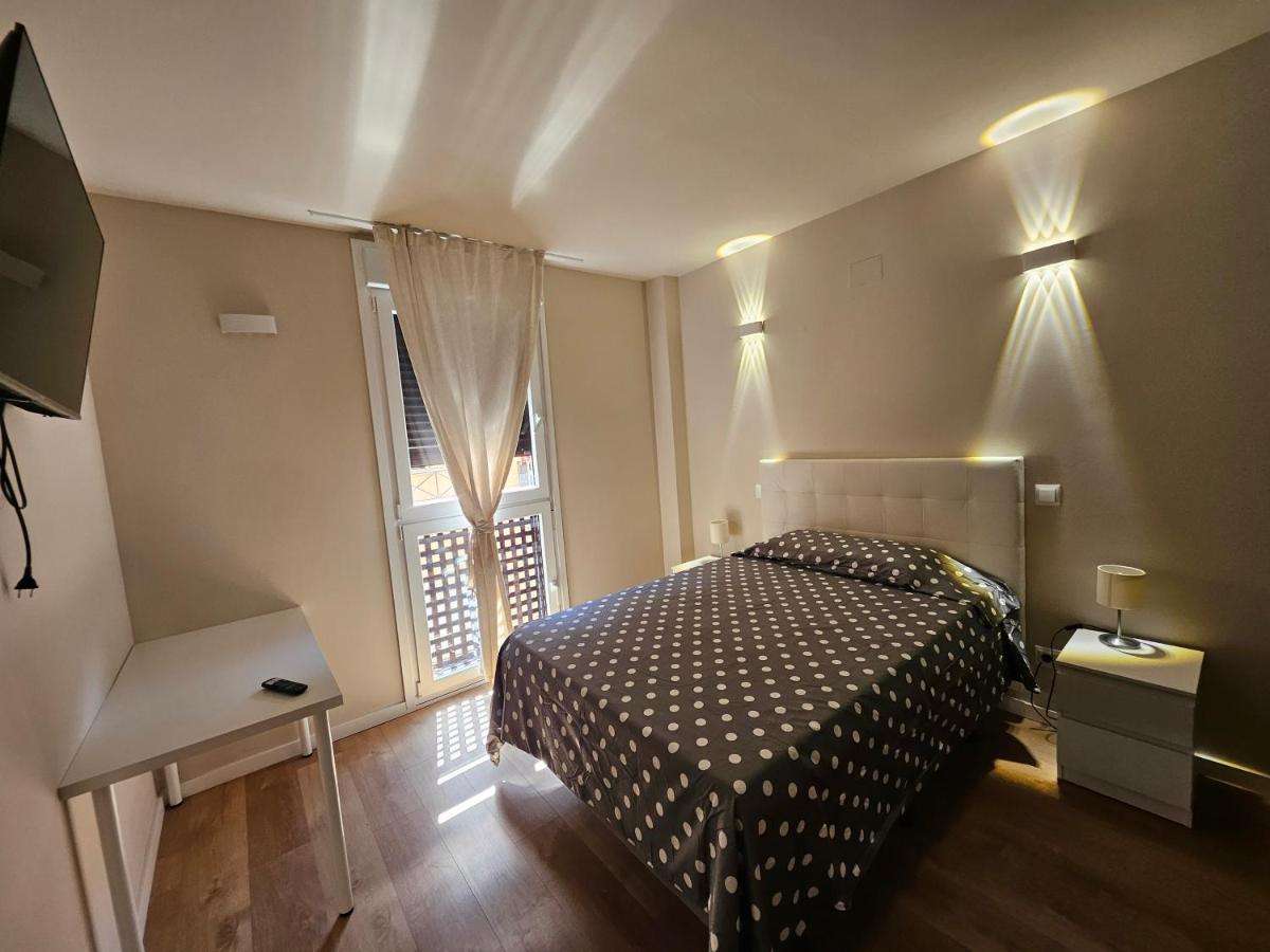 Apartamentos Picasso - Housity