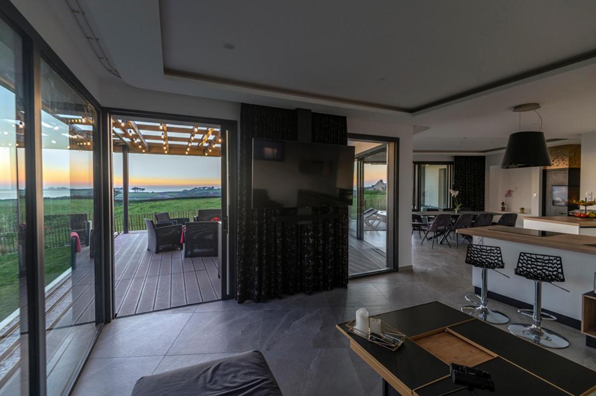 Vue à Couper le Souffle - Villa de Charme avec Spa en Bord de Mer - Pointe Finistère - Housity