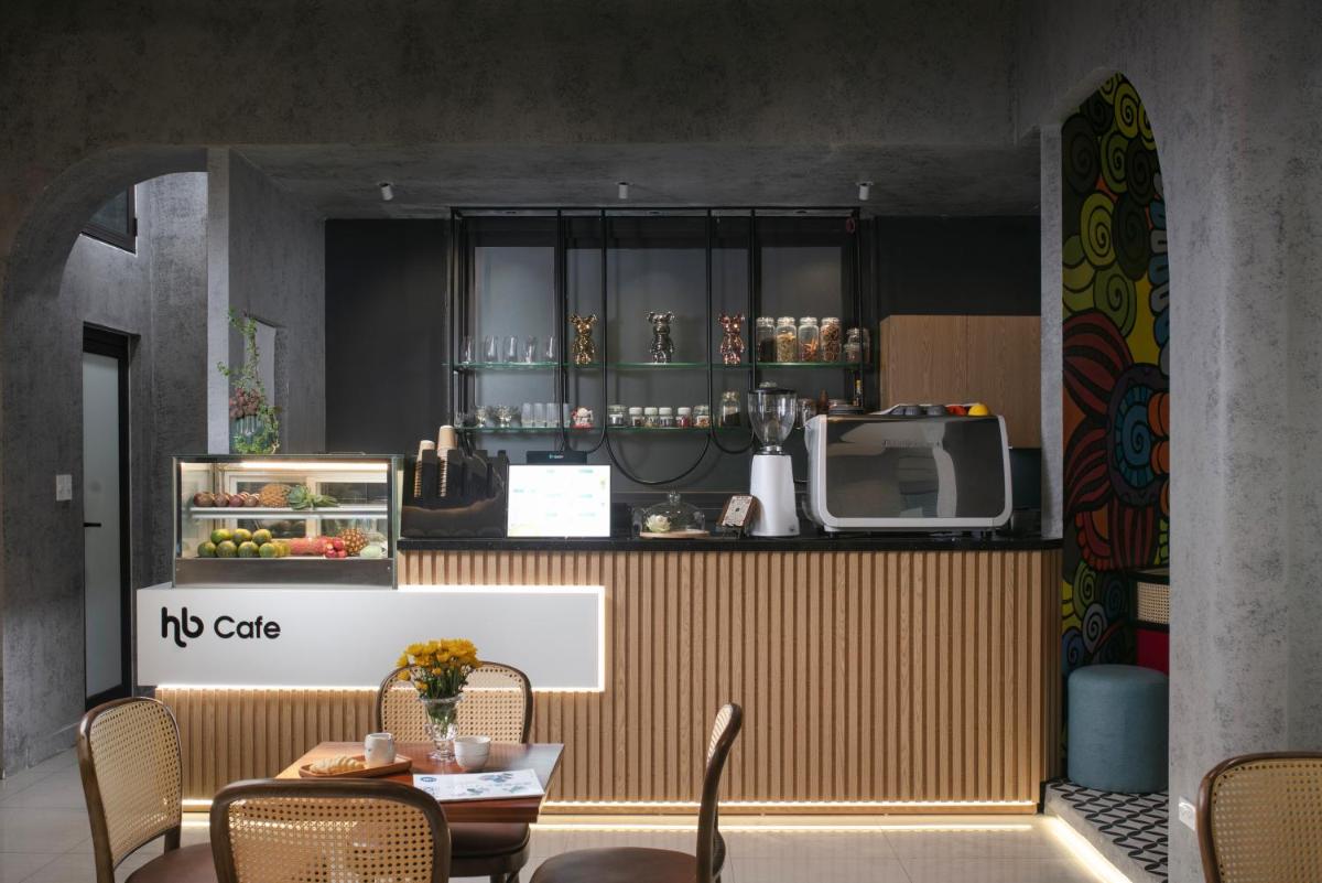 HB Serviced Apartment - Lạc Long Quân - Housity