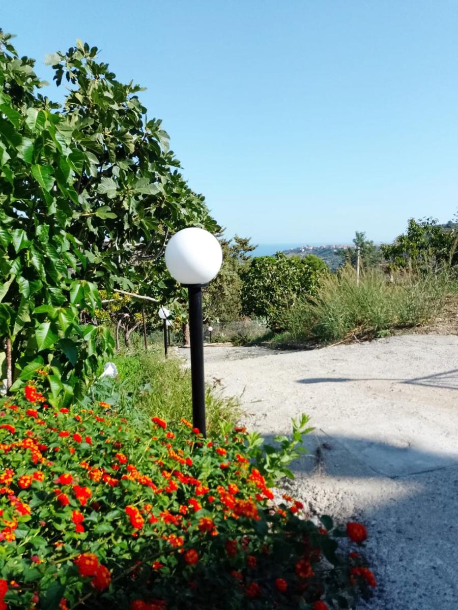 Granatelli Holiday Home, Altavilla Milicia, Palermo - Housity