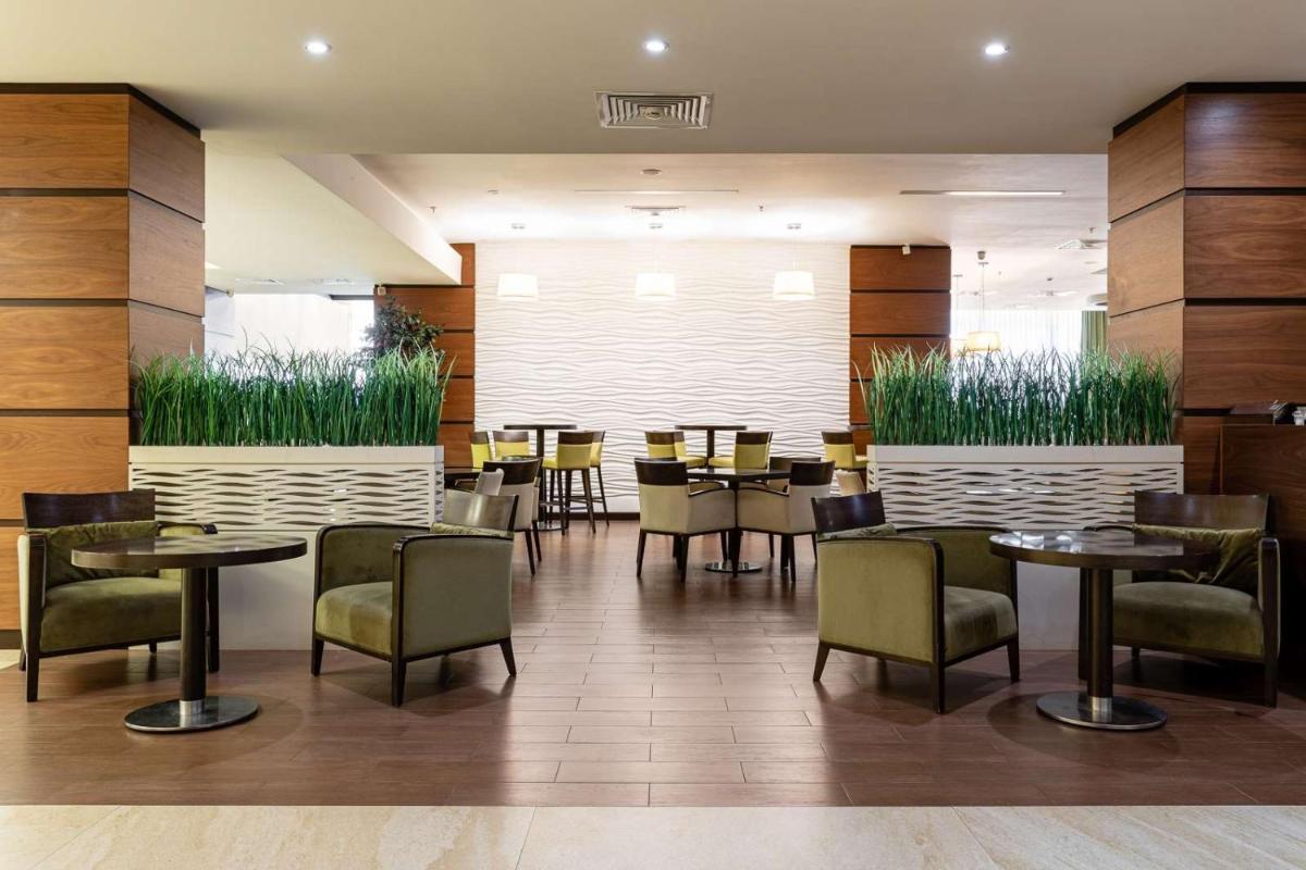 Hilton Garden Inn Krasnoyarsk - Housity