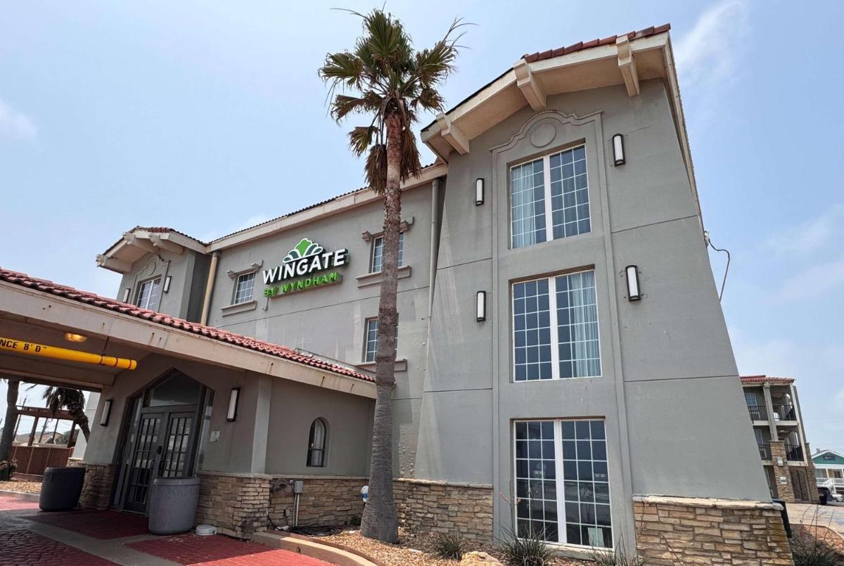 Wingate by Wyndham Galveston East Beach - Housity