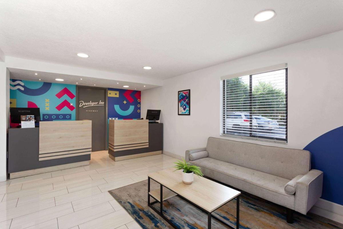 Developer Inn Highway, A Howard Johnson by Wyndham - Housity