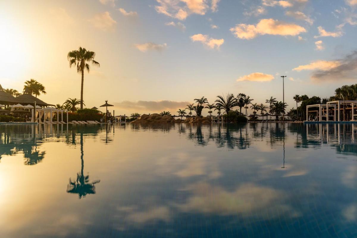 Piscina en o cerca de Sheraton Fuerteventura Golf & Spa Resort