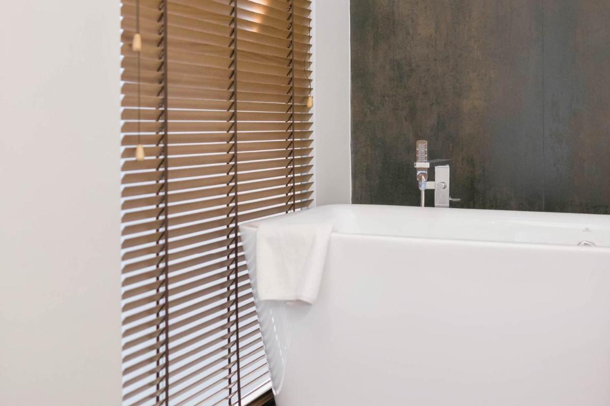 Un baño de MYR Plaza Mercado & Spa